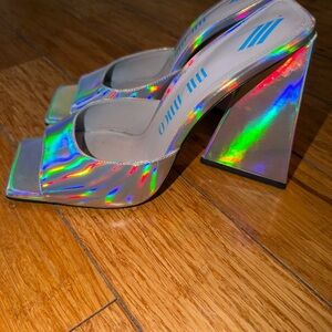 The Attico Devon Mettalic Heels